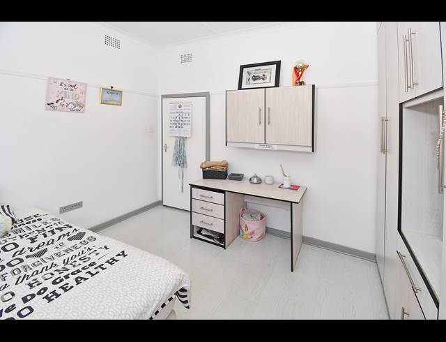 3 BEDROOM HOUSE FOR SALE IN CROSBY